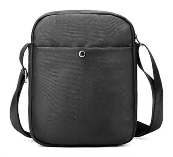 ΤΣΑΝΤΑΚΙ ΩΜΟΥ ARCTIC HUNTER K00063 με θήκη tablet, αδιάβροχη, 2.9L, μαύρη